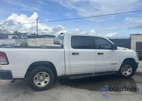 2019 Ram 1500 z USA, uszkodzony, nr VIN 1C6RRFGG5KN749635